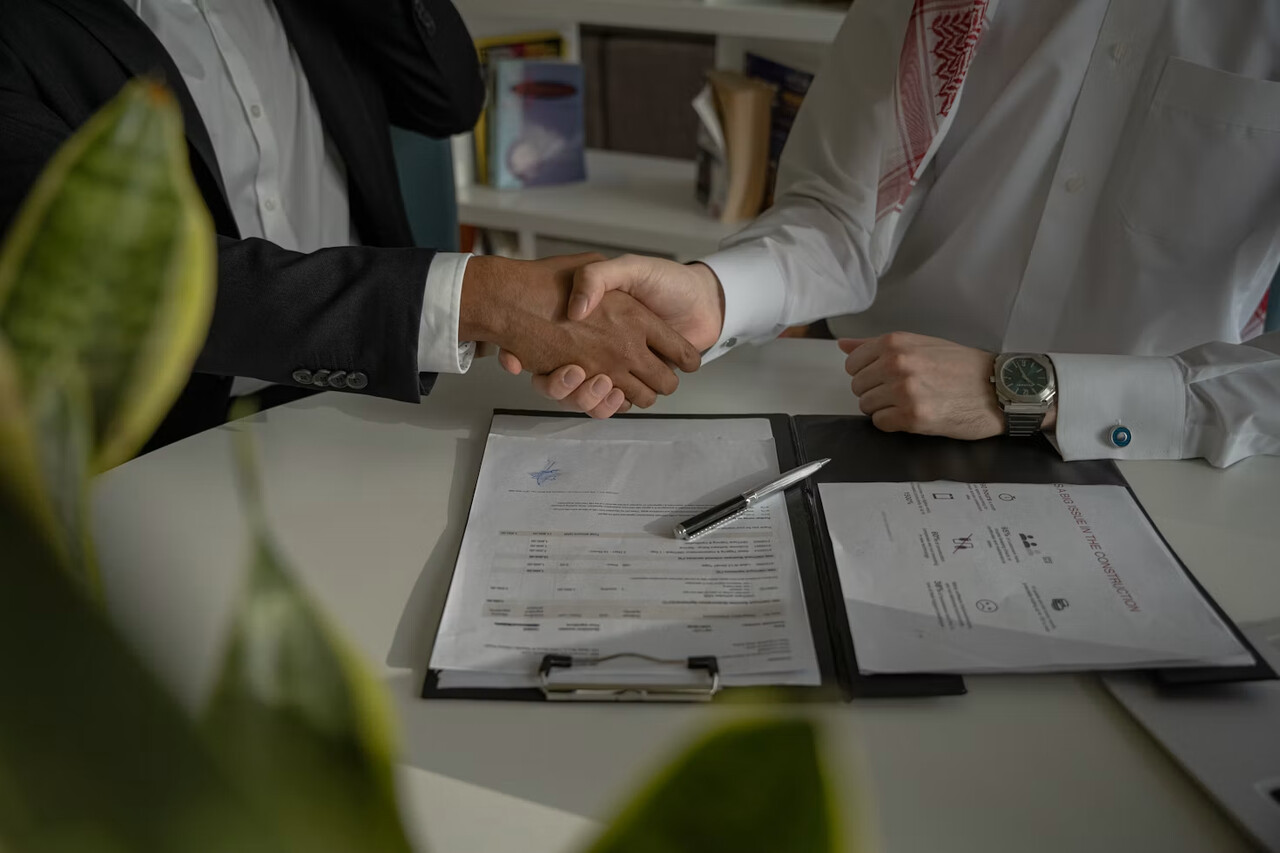 Sécuriser un recrutement freelance : contrat, NDA et clauses essentielles
