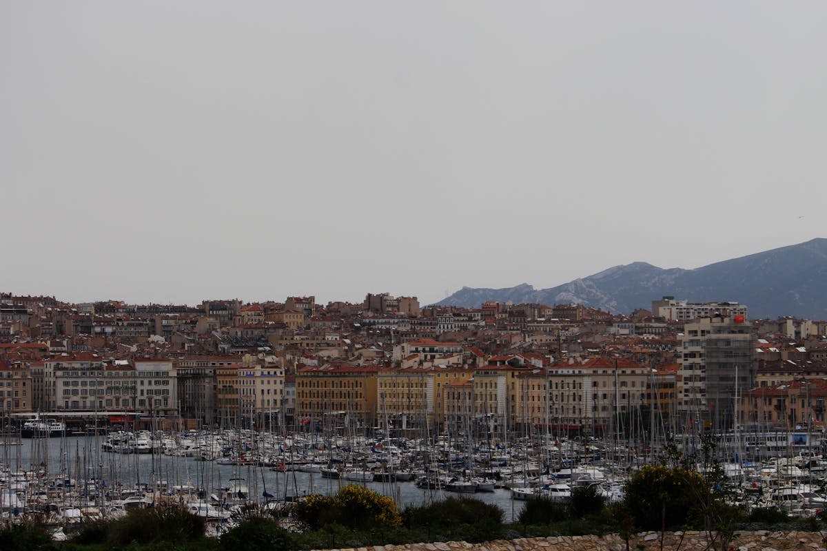 Portage Salarial à Marseille : Le Guide Pratique pour les Freelances en 2026